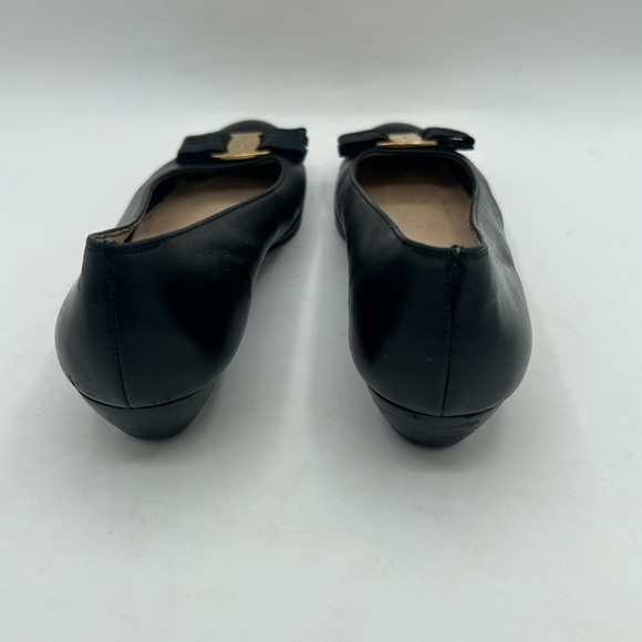 Salvatore Ferragamo Vara Gold Bow Logo Black Leather Ballerina flat Shoe  Size 7 - Picture 9 of 16